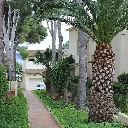 A Chic Four-Person Apartment By The Beach At Cap Ras Llanca Exterior photo